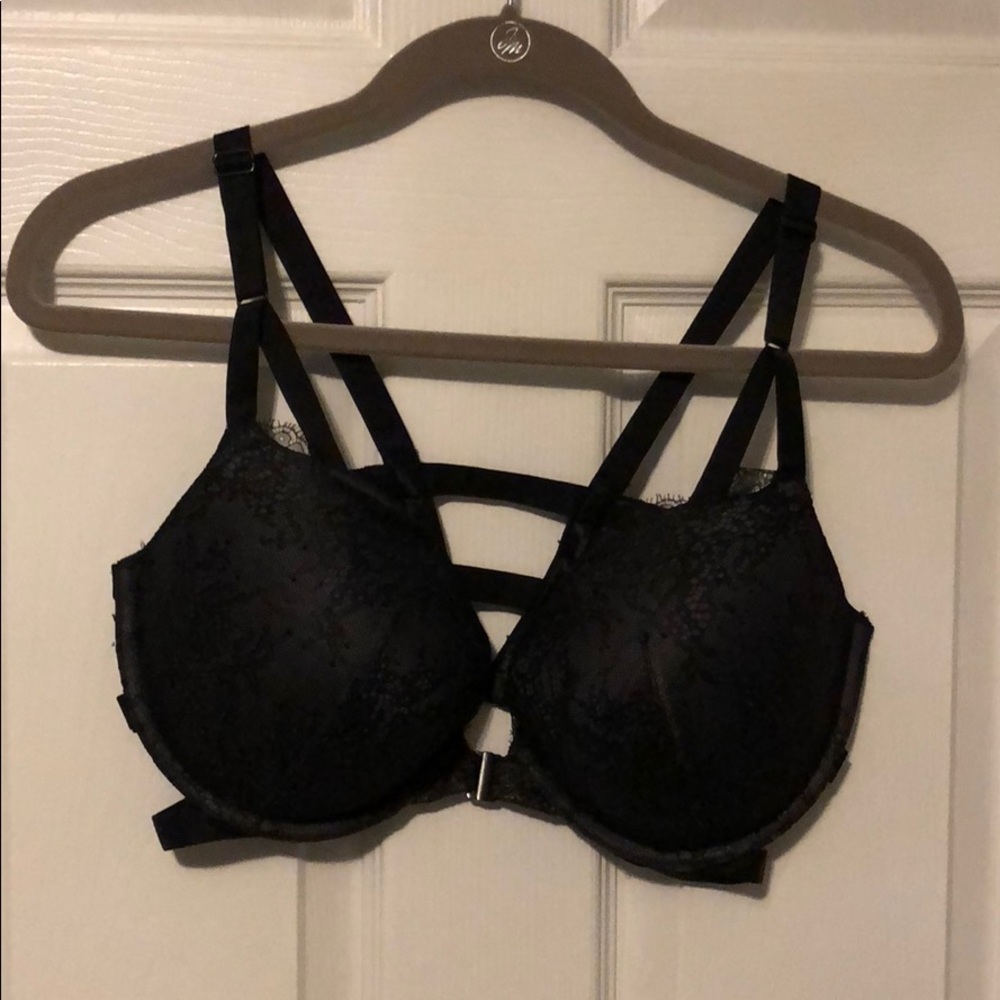 Victoria’s Secret Lace Push-Up front closure.